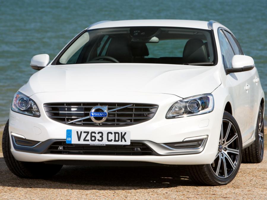  Volvo V60 2013 года  (UK) (фото 11 из 14)